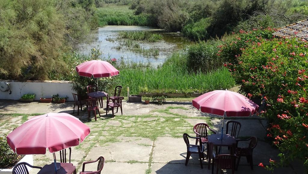 Auberge De La Fadaise แซ็งต์-มารี-เดอ-ลา-แมร์ ภายนอก รูปภาพ