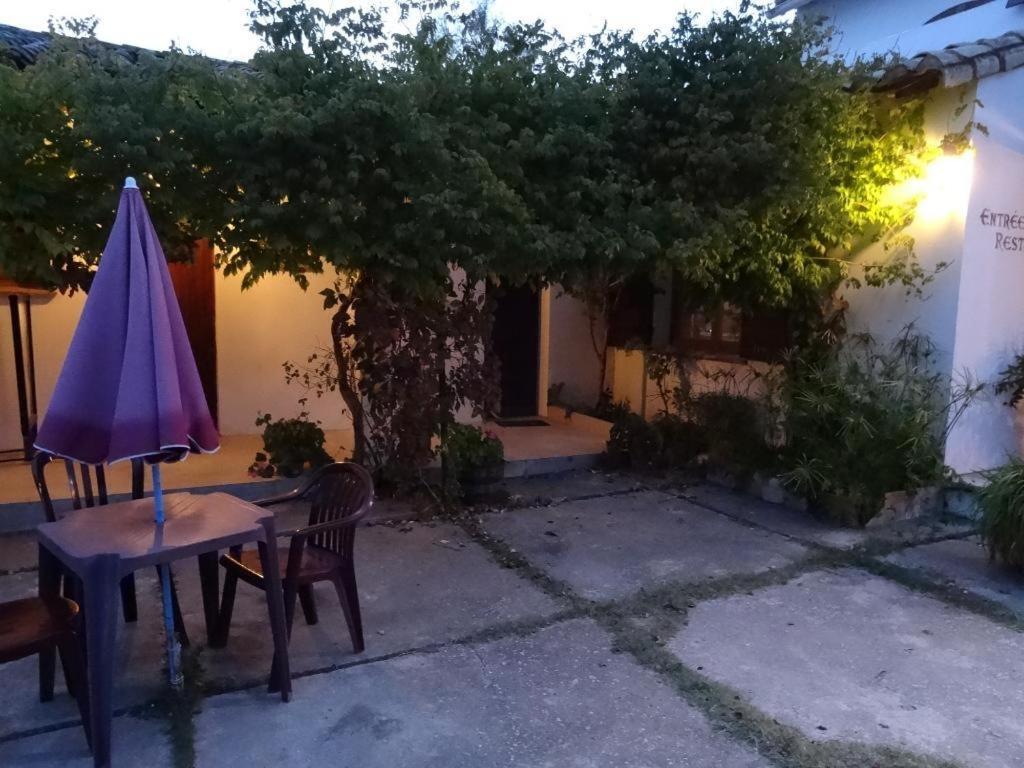 Auberge De La Fadaise แซ็งต์-มารี-เดอ-ลา-แมร์ ภายนอก รูปภาพ
